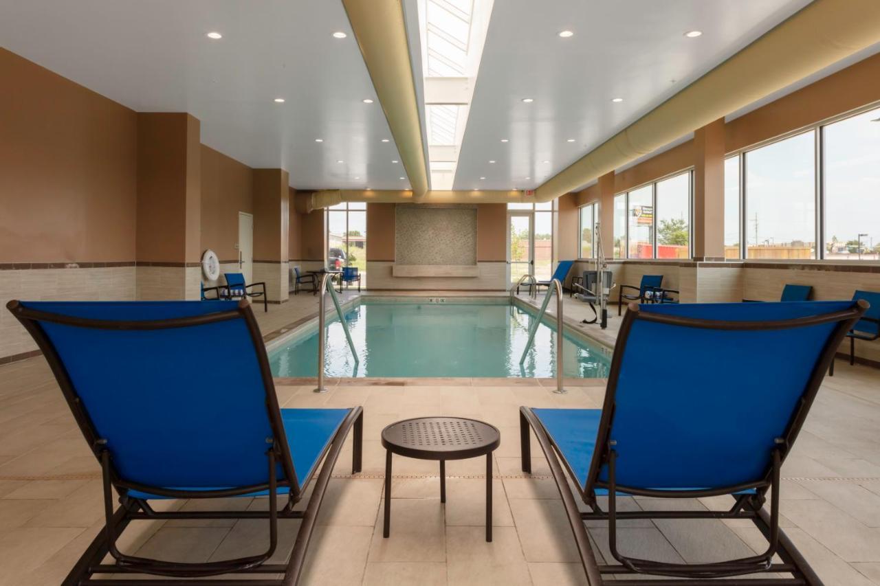 Springhill Suites Kansas City Airport Екстер'єр фото